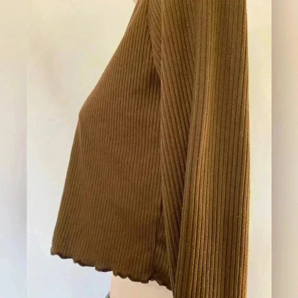 See You Monday is the brand, tie front, long sleeve, cropped top, - Picture 8 of 8